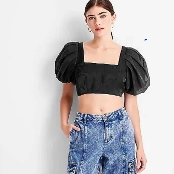 Tops - Future collective kahlana barfield black top crop